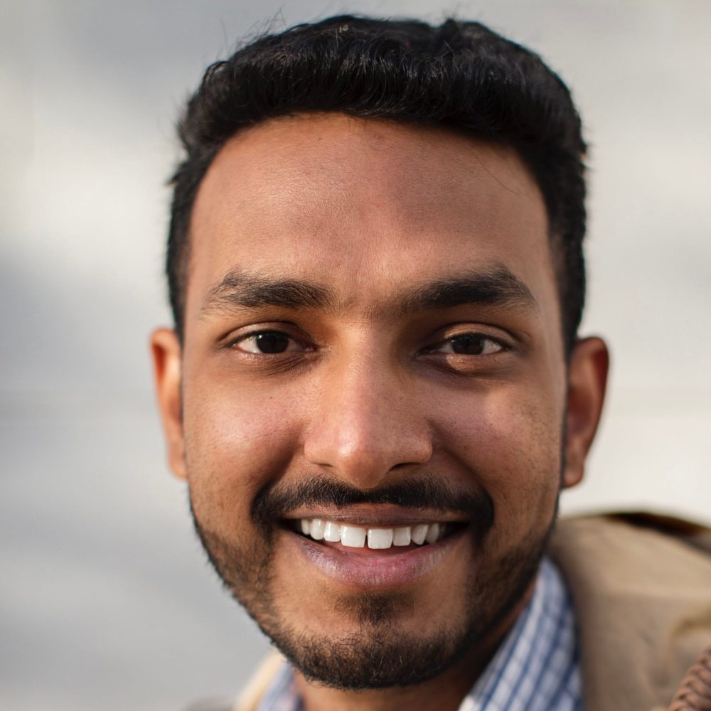 smiley-man-posing-medium-shot